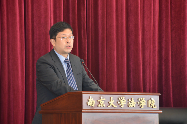 2bevictor伟德官网单锋副教授主持理事会选举.jpg 2bevictor伟德官网单锋副教授主持理事会选举.jpg